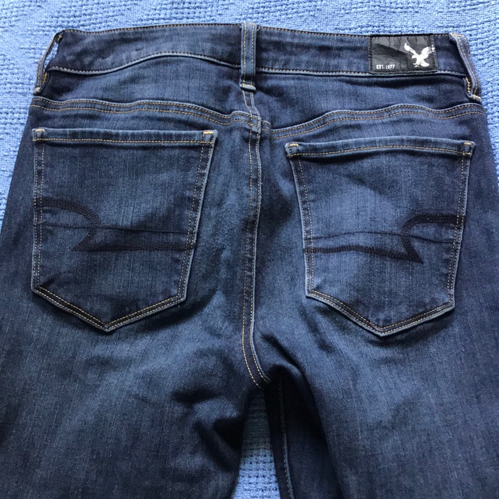 American eagle dark wash jeans
